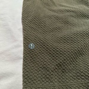 Lululemon At Ease Short 7” Men’s Large